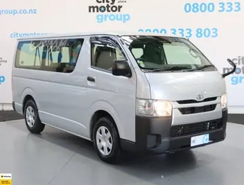 Toyota Hiace 2021 photo 2