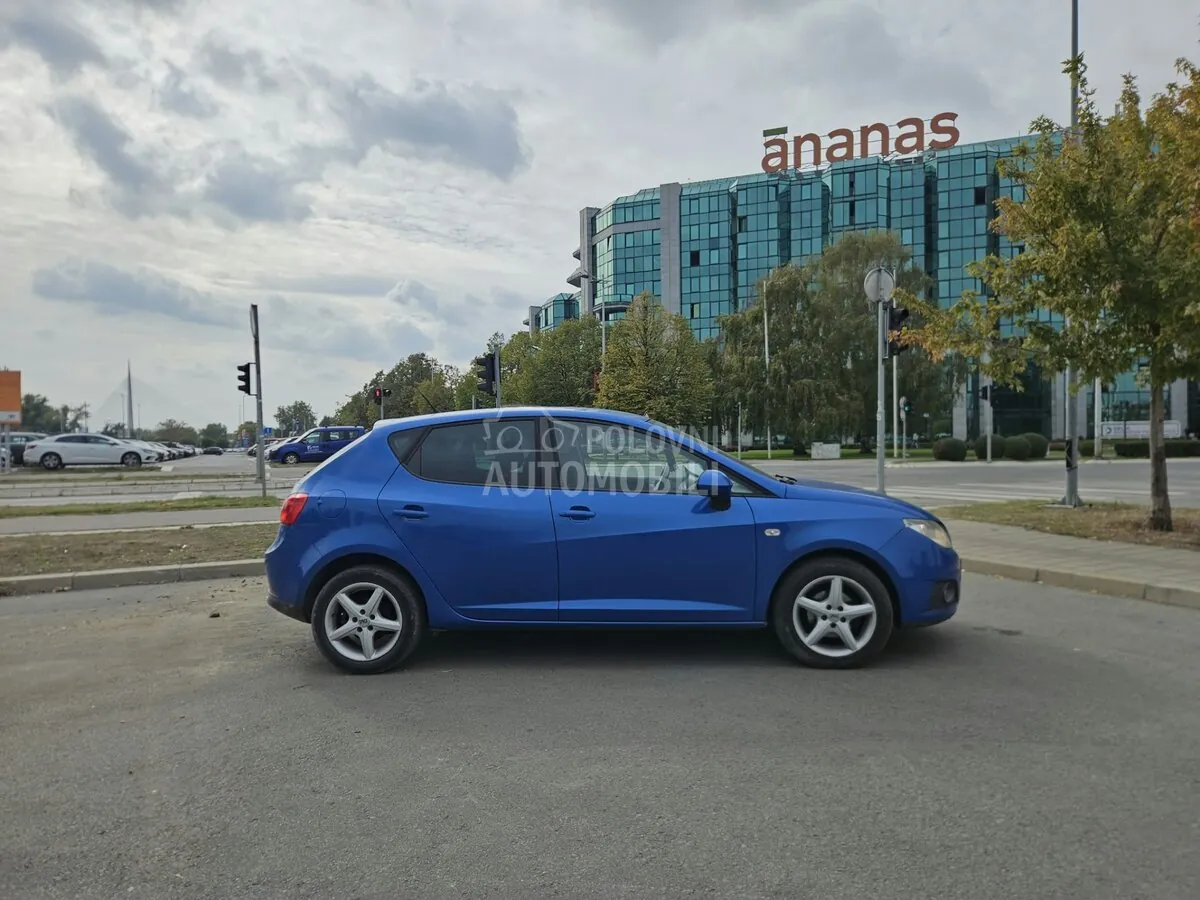 Seat Ibiza 2010 photo 4