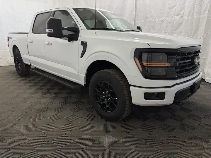 Ford F-150 2026 photo 2