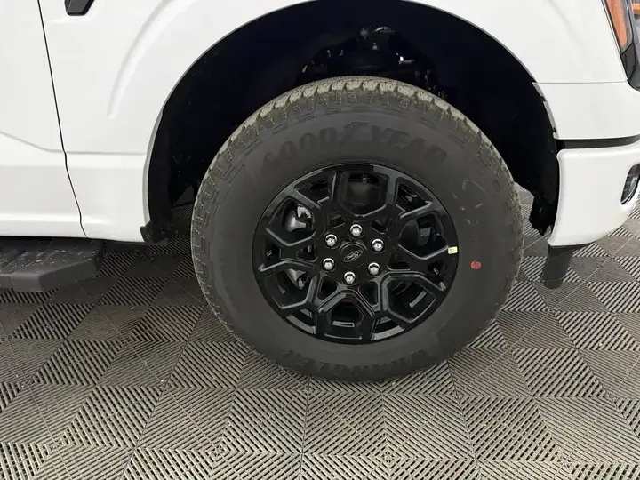 Ford F-150 2026 photo 4