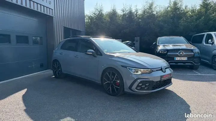 Volkswagen Golf 2022 photo 3