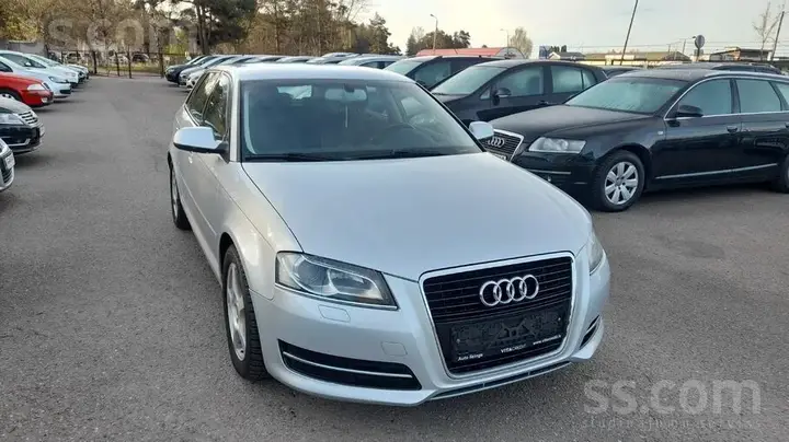 Audi A3 2011 photo 2