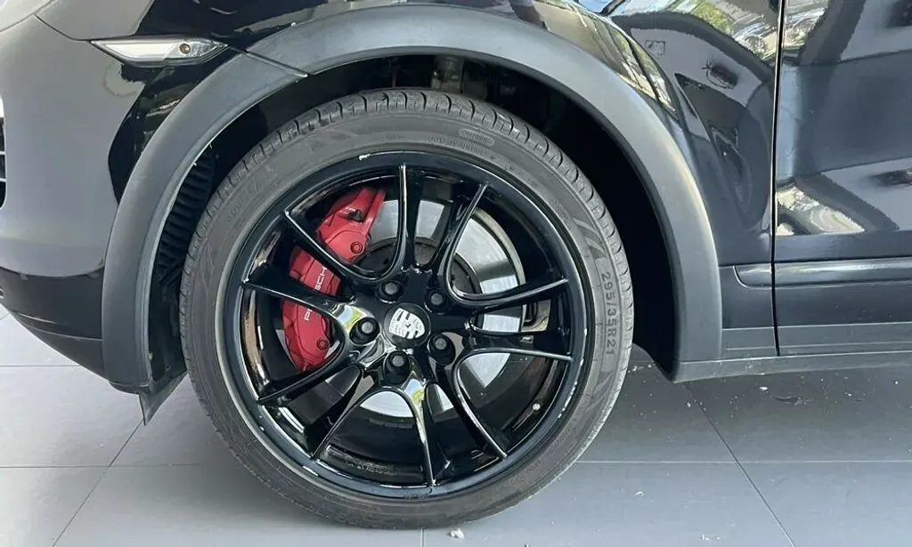Porsche Cayenne 2010 photo 3