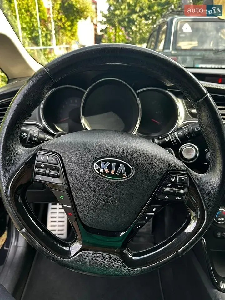 Kia Ceed 2015 photo 2