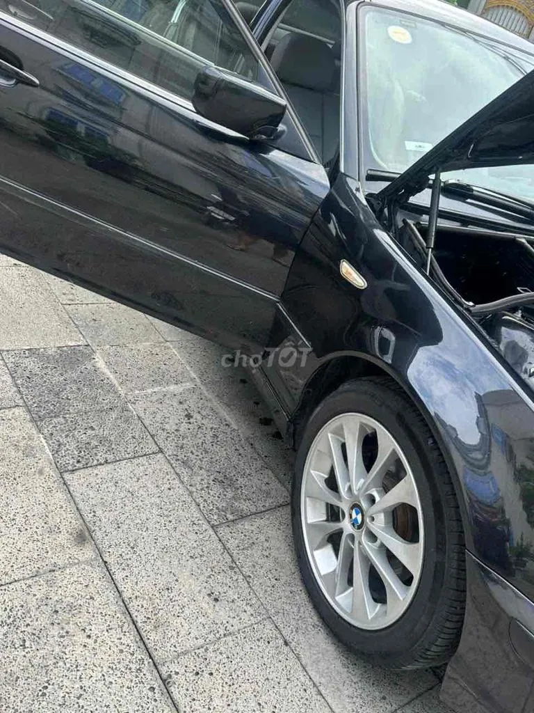 BMW 3 Series 2003 photo 4