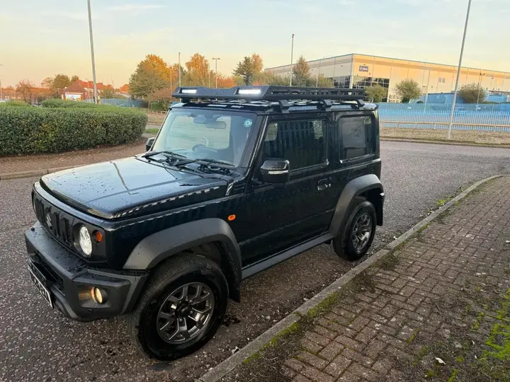 Suzuki Jimny 2026 photo 2