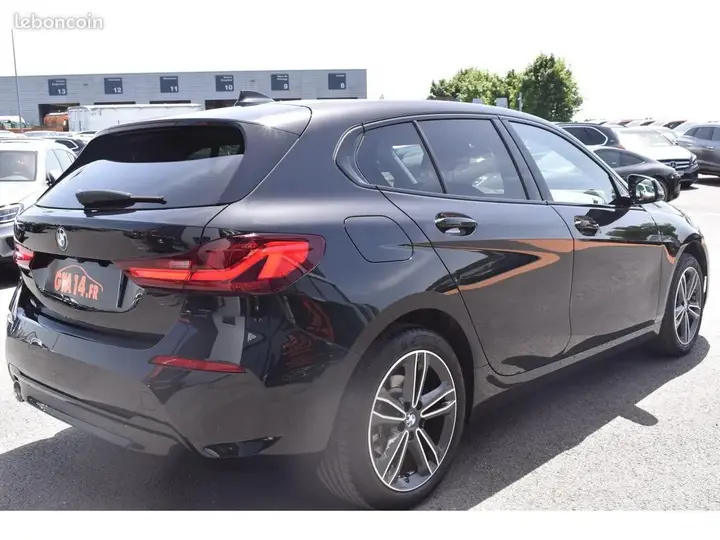 BMW Série 1 2024 photo 2