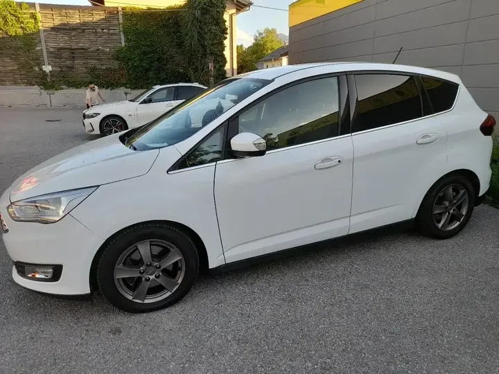 Ford C-Max 2017 photo 2