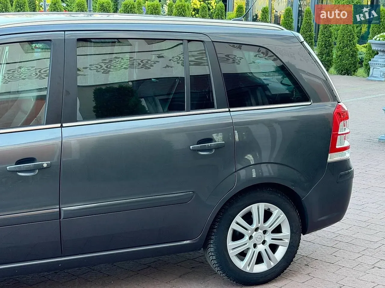 Opel Zafira 2012 photo 5