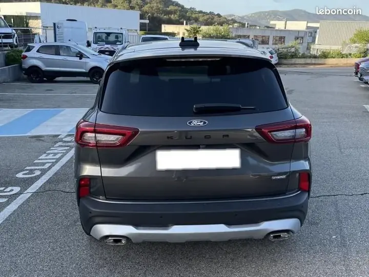 Ford Kuga 2025 photo 4