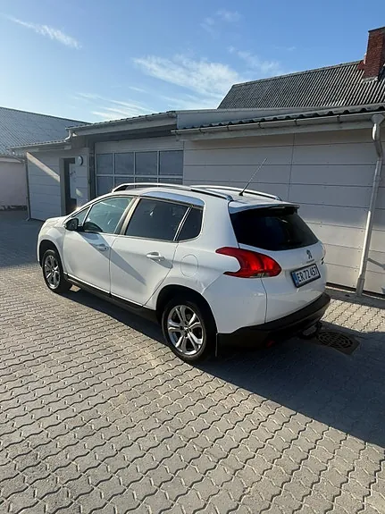 Peugeot 2008 2013 photo 4