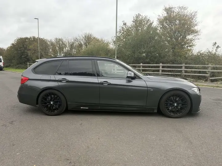 BMW 3 Series 2014 photo 2