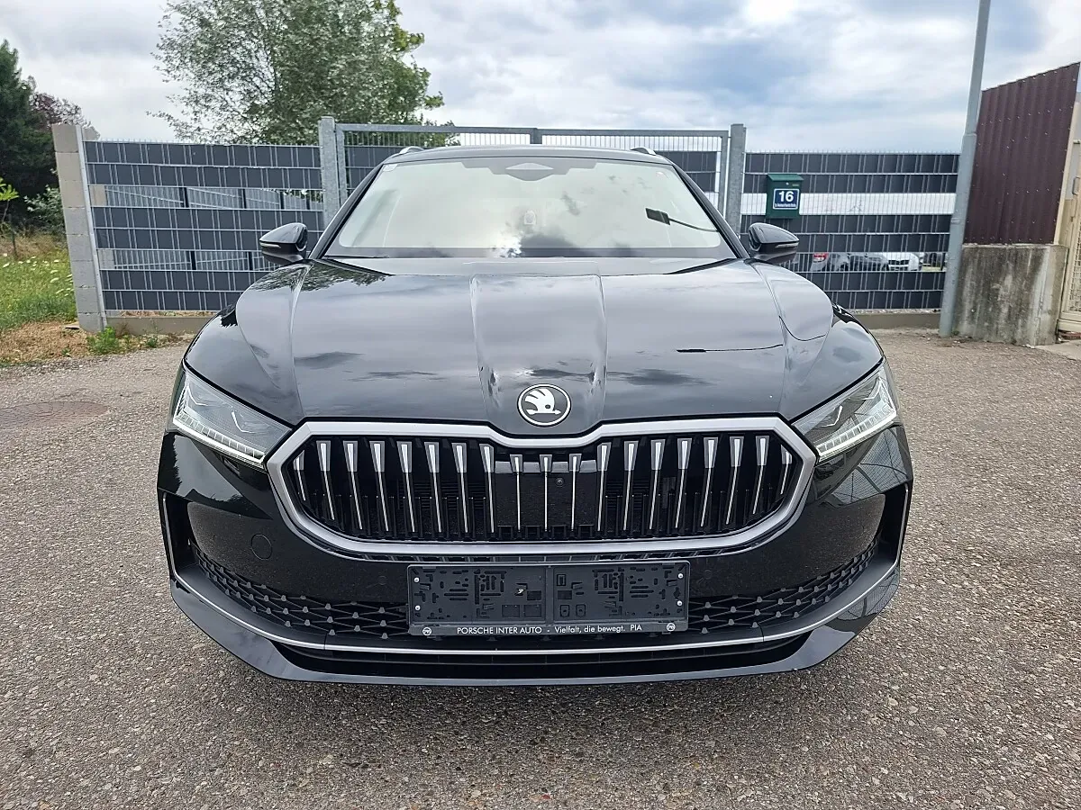 Skoda Superb 2024 photo 2
