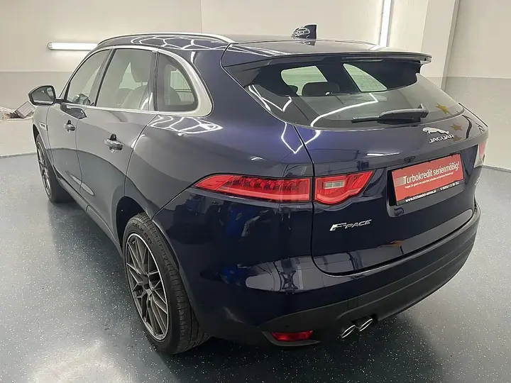 Jaguar F-Pace 2017 photo 3
