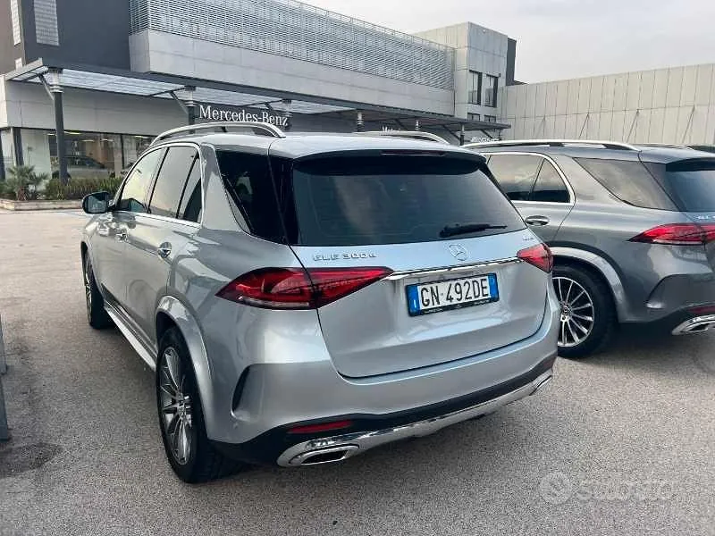 Mercedes-Benz Gle 300 D Mhev Premium Plus 4Matic 2023 photo 2