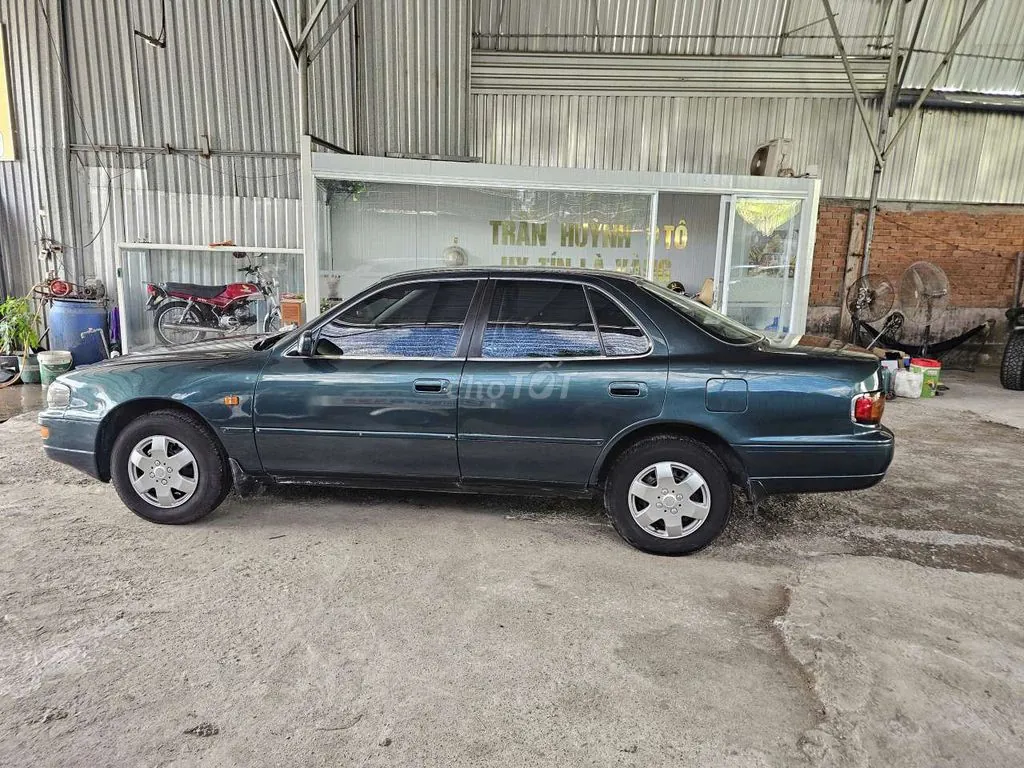 Toyota Camry 1997 photo 4