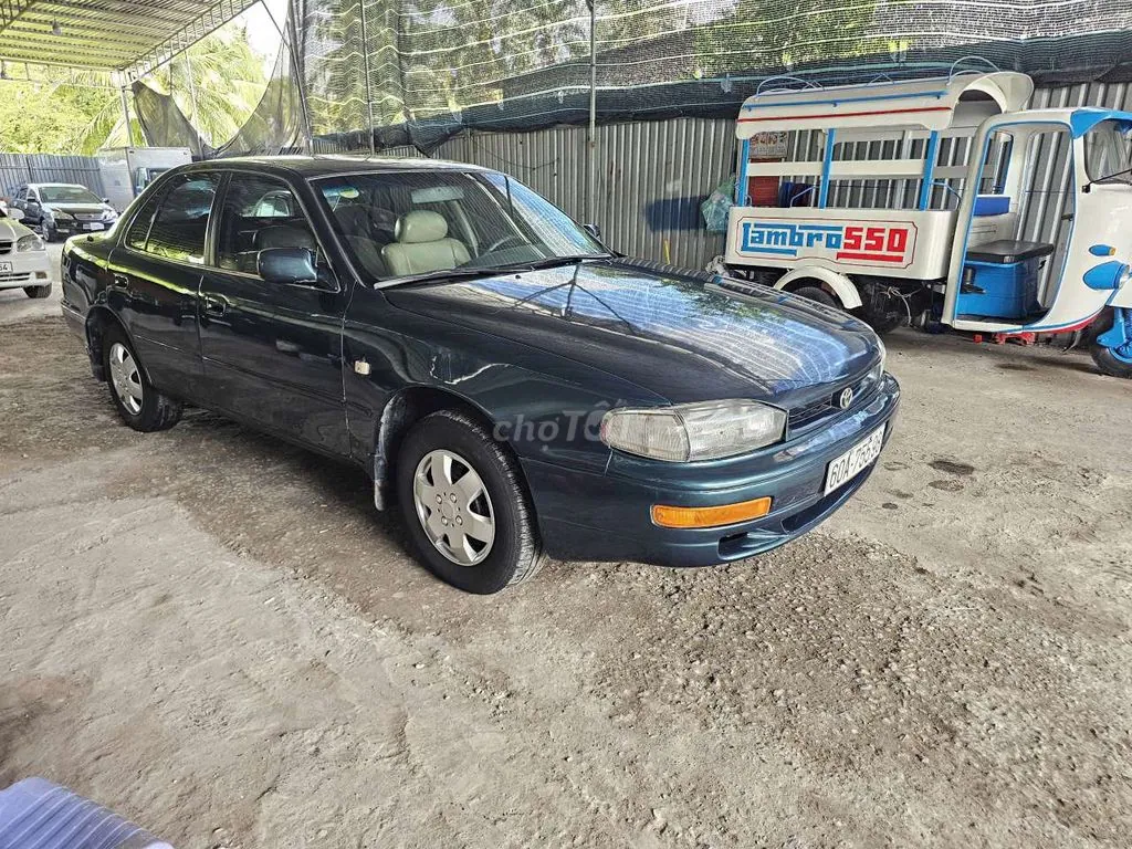 Toyota Camry 1997 photo 2