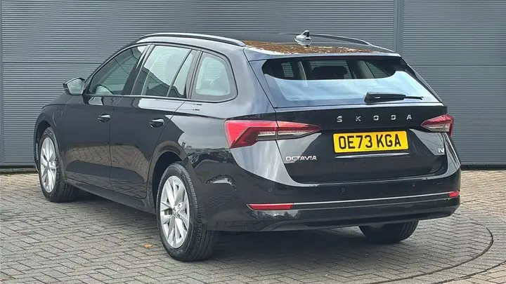 Skoda Octavia 2023 photo 3