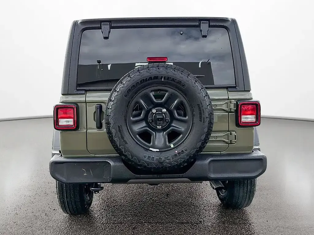 Jeep Wrangler 2026 photo 4