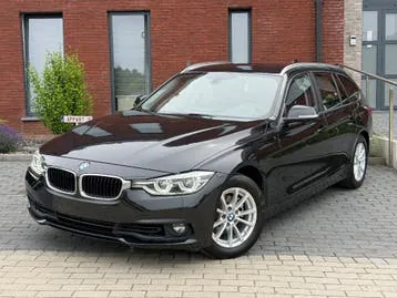 BMW 3 Series 2019 photo 2