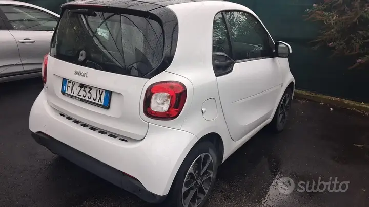 Smart Fortwo 2017 photo 3