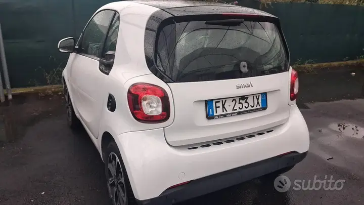 Smart Fortwo 2017 photo 4