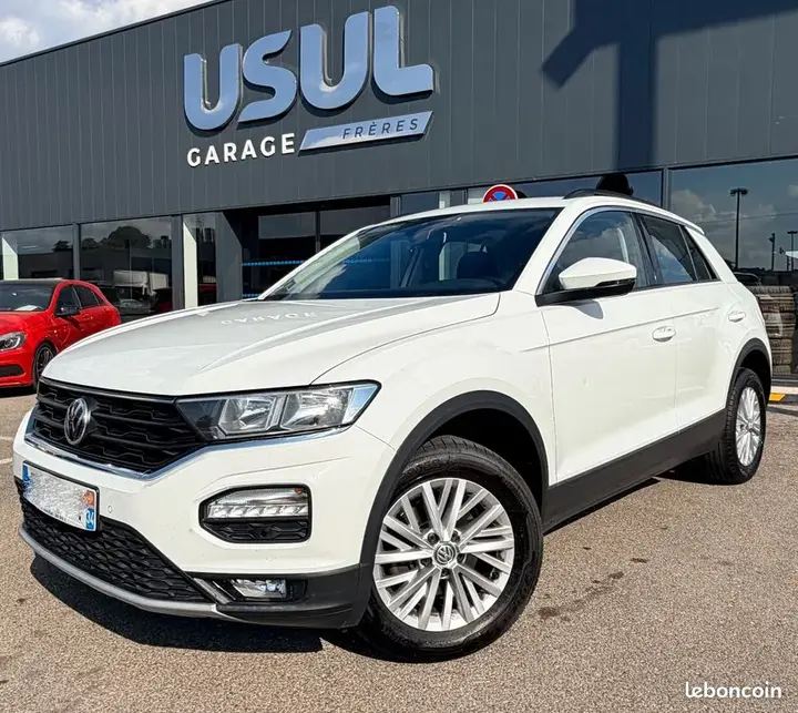 Volkswagen T-Roc 2019 photo 2