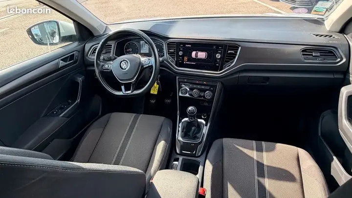 Volkswagen T-Roc 2019 photo 5