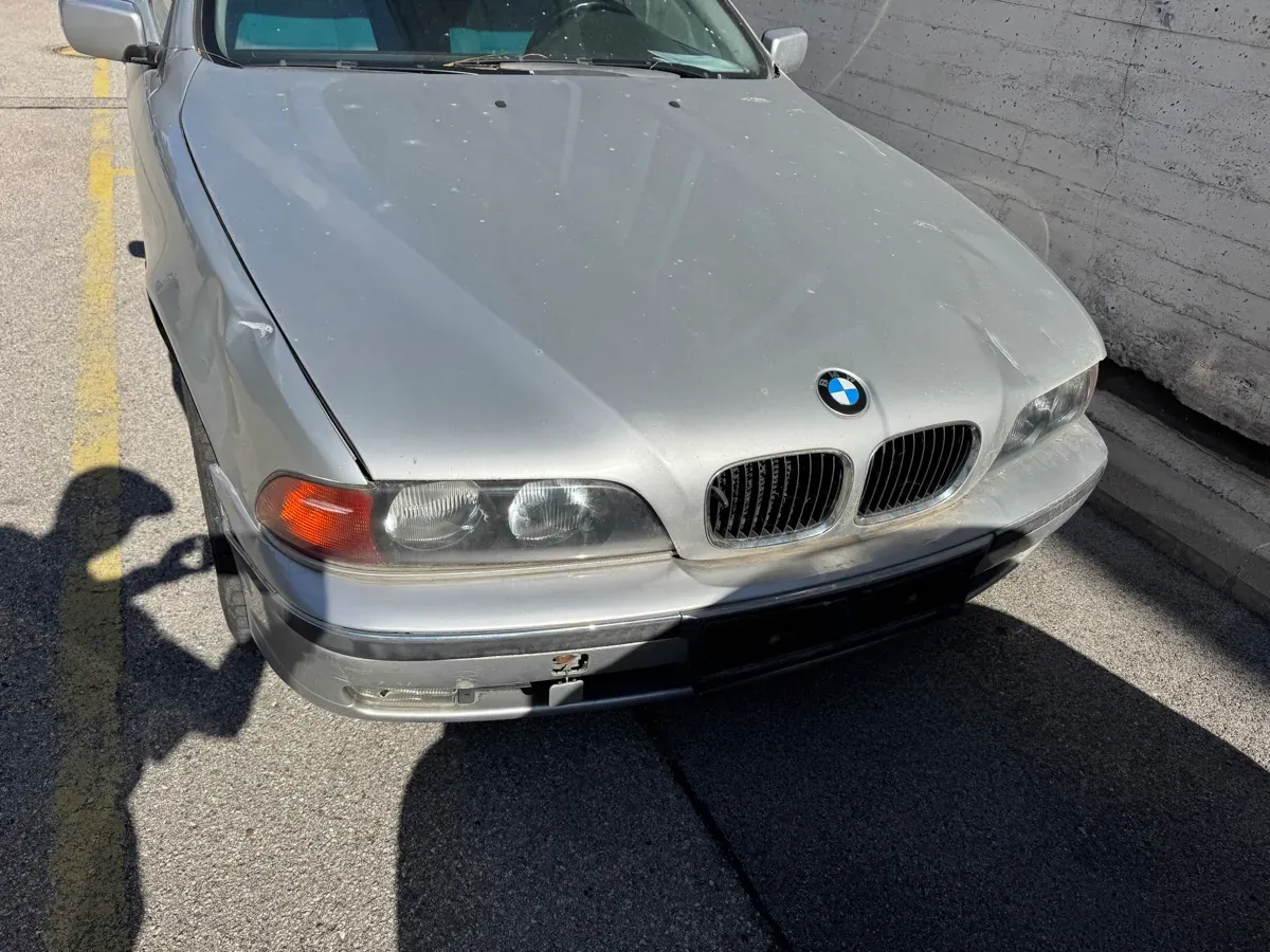 BMW 5 Series 1998 photo 2