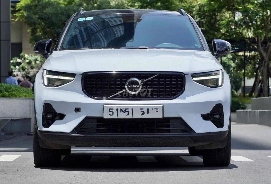 Volvo Xc40 2025 photo 2
