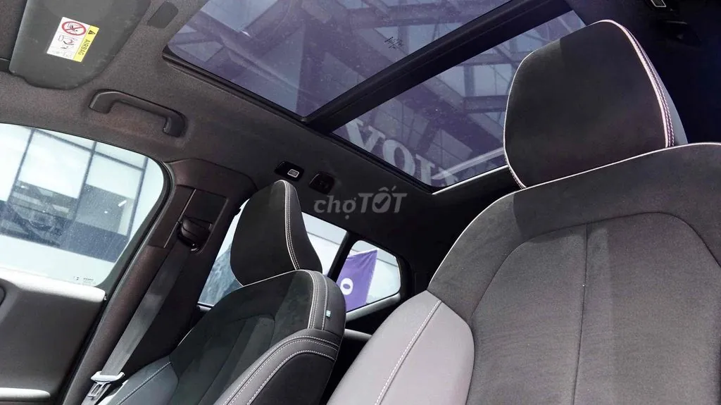 Volvo Xc40 2025 photo 3