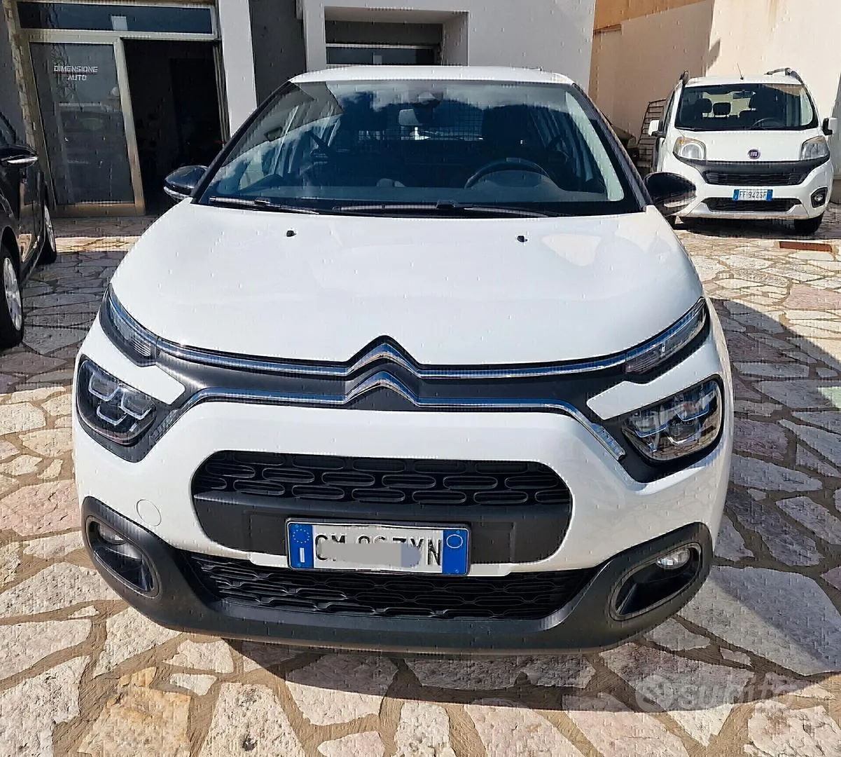 Citroen C3 2023 photo 2