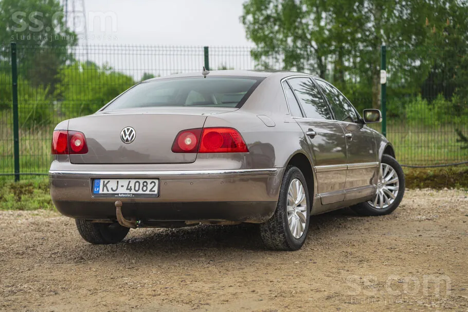 Volkswagen Phaeton 2009 photo 5