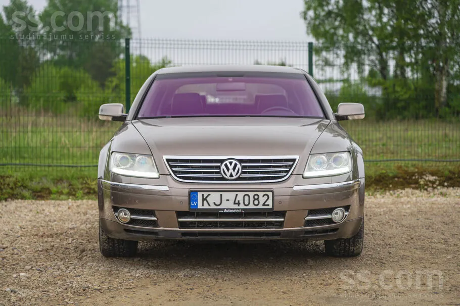 Volkswagen Phaeton 2009 photo 2