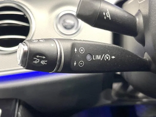 Mercedes-Benz E-Class 2017 photo 4