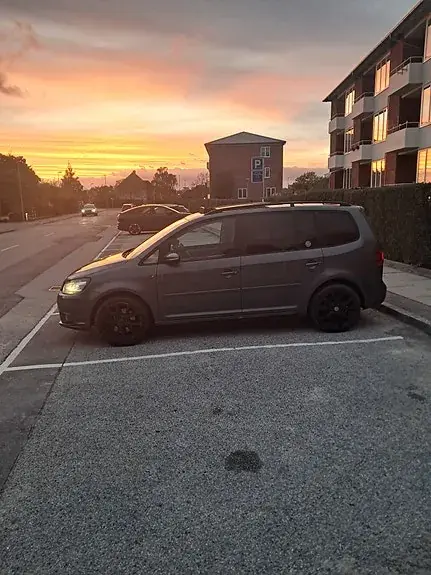 Volkswagen Touran 2015 photo 3