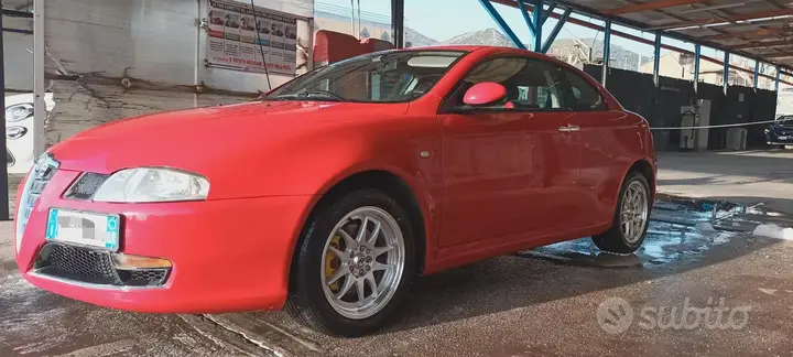 Alfa Romeo Gt 2004 photo 3