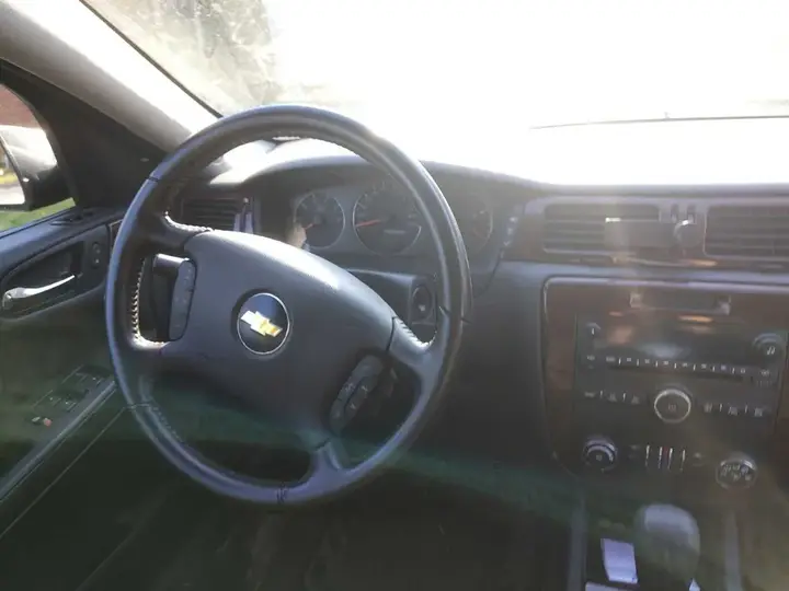 Chevrolet Impala 2011 photo 2