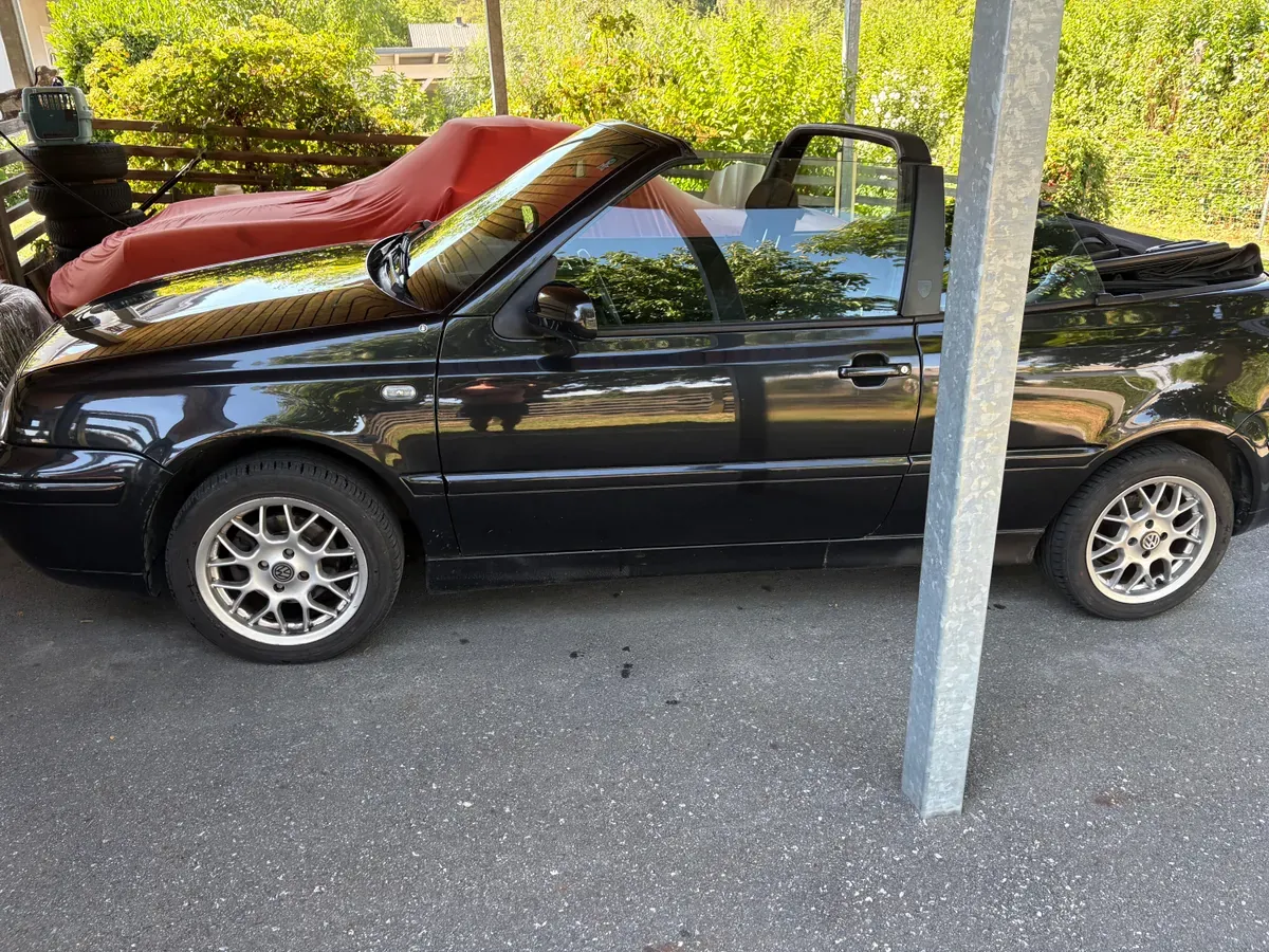 Volkswagen Golf 1998 photo 2