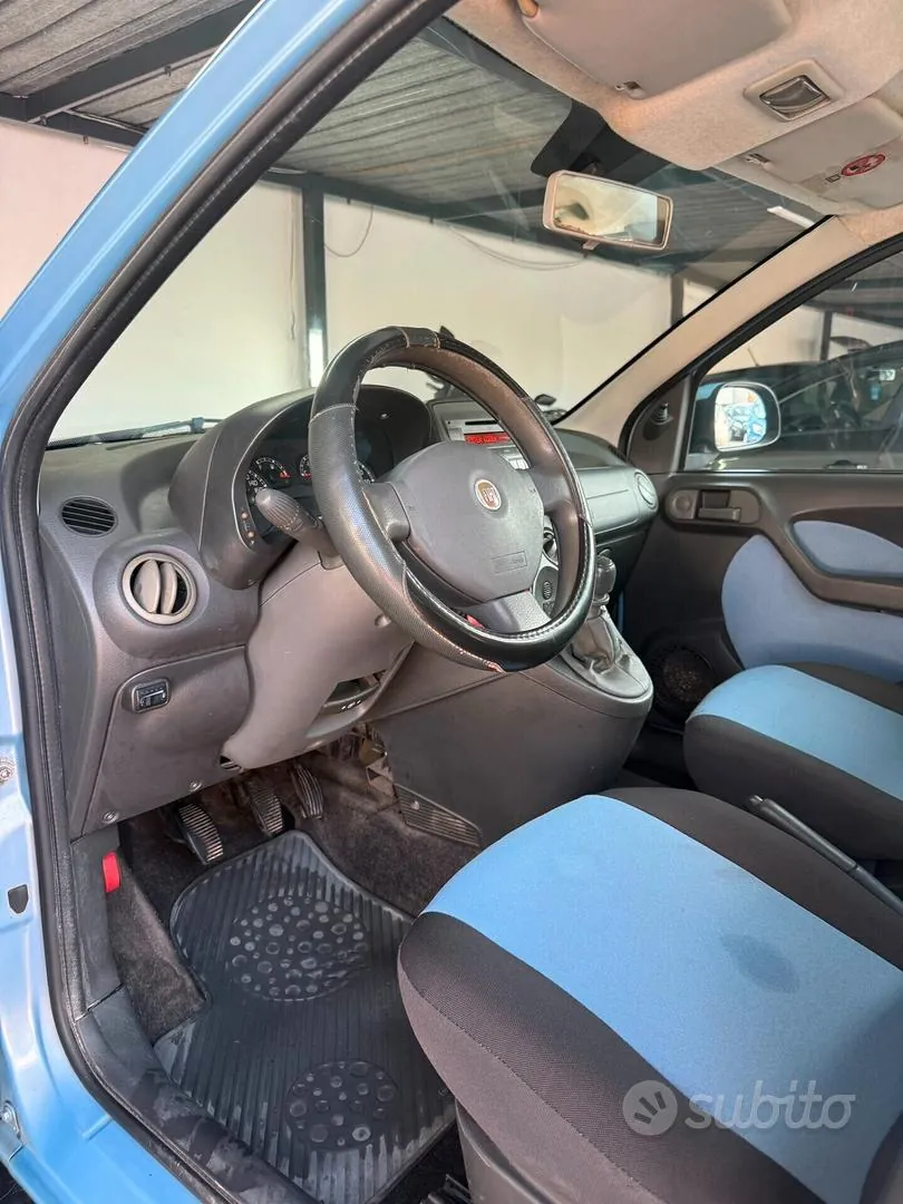 Fiat Panda 2010 photo 4