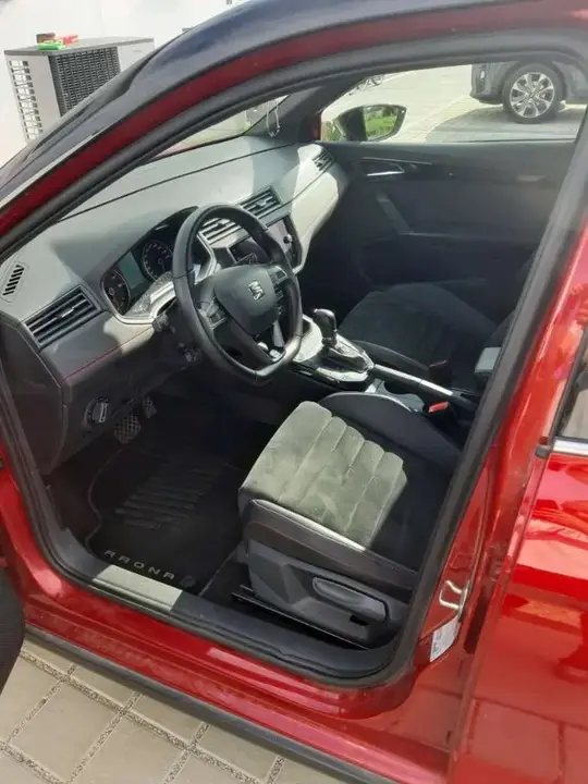 Seat Arona 2018 photo 3