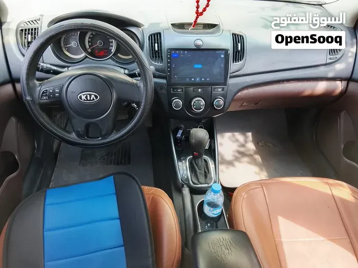 Kia Cerato 2012 photo 3