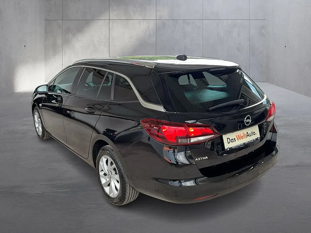 Opel Astra 2021 photo 3