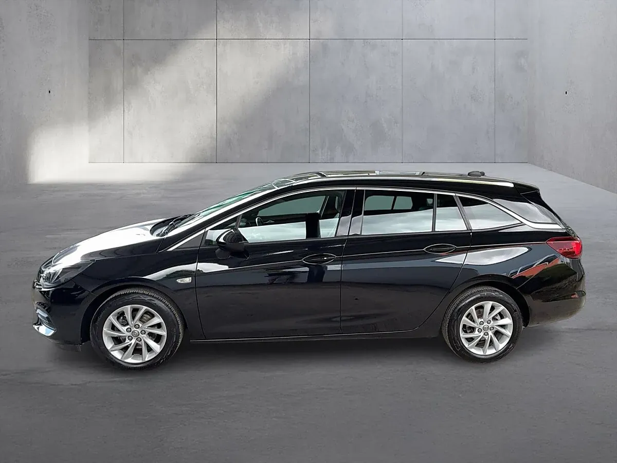 Opel Astra 2021 photo 2