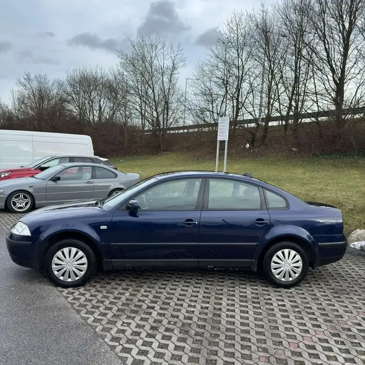 Volkswagen Passat 2000 photo 3