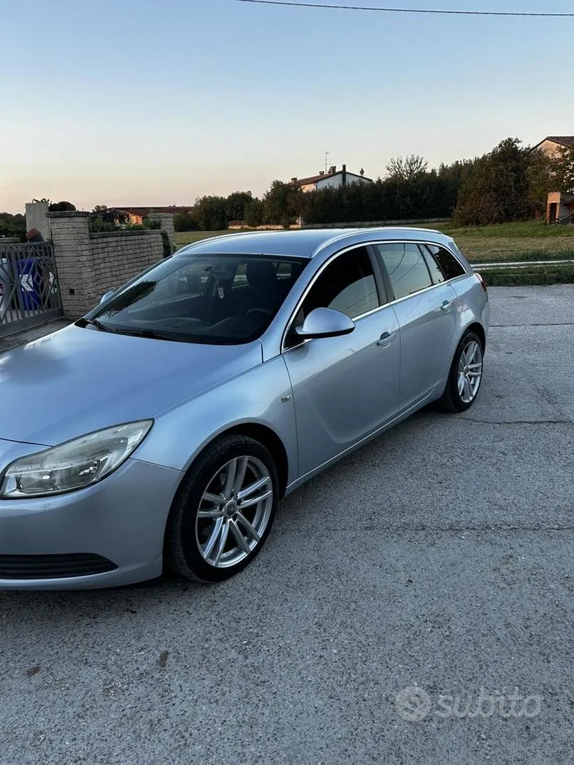 Opel Insignia 2012 photo 3
