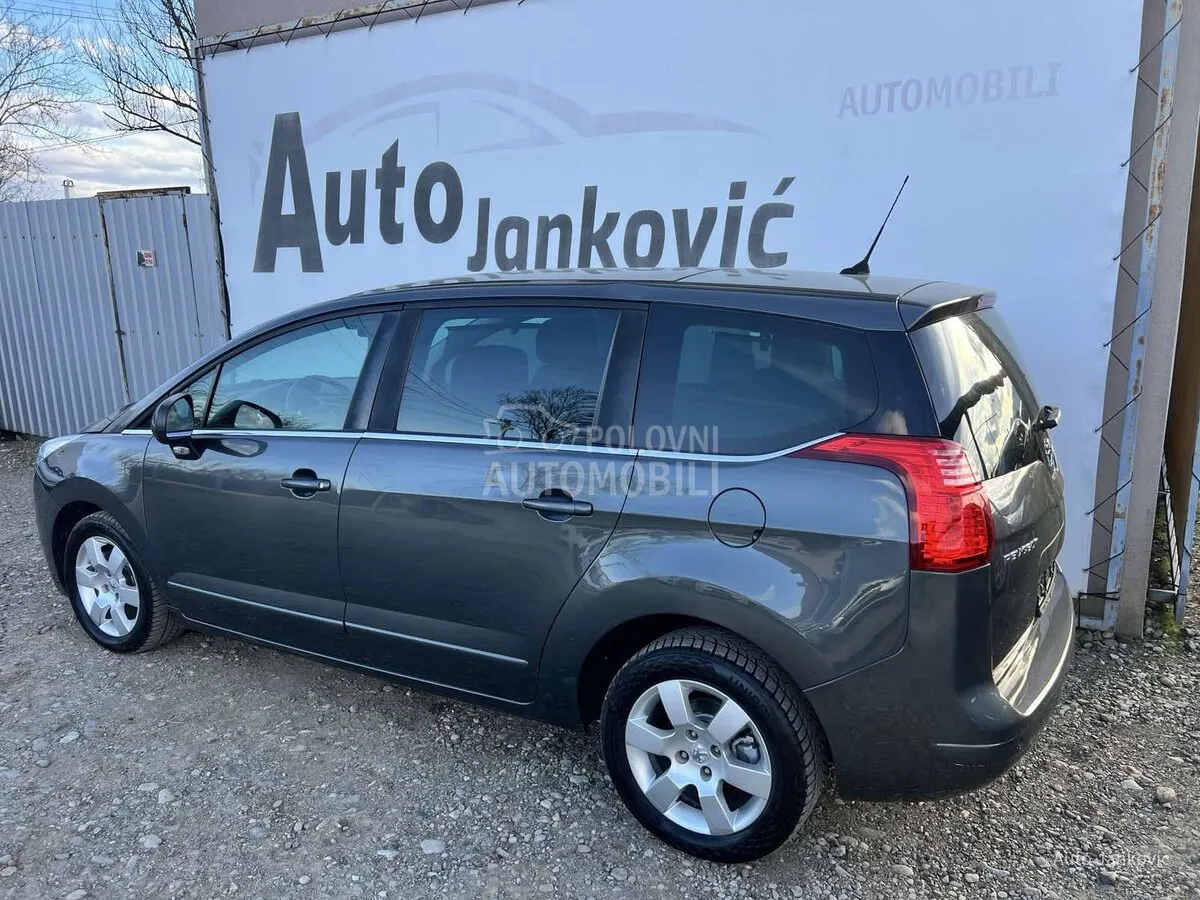 Peugeot 5008 2012 photo 2