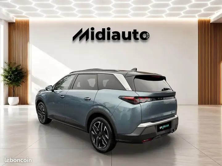 Peugeot 5008 2025 photo 3