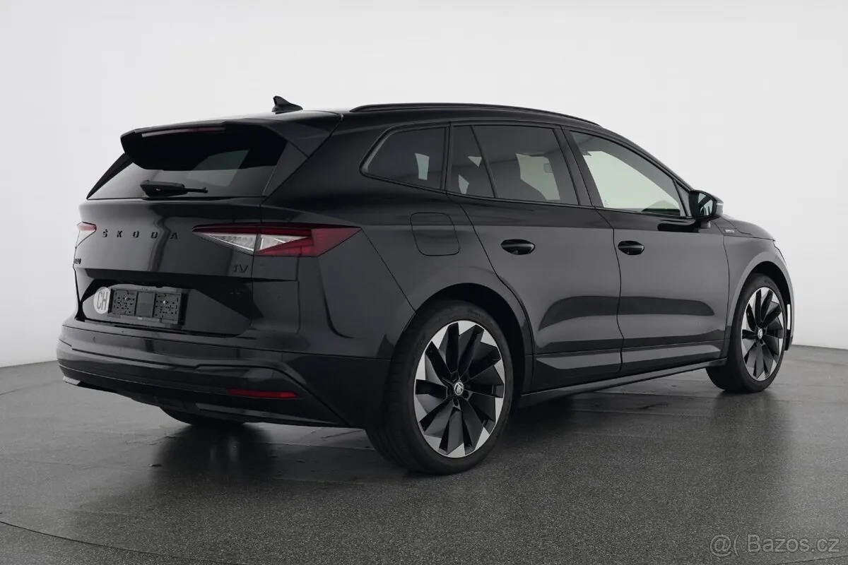 Skoda Enyaq 2023 photo 5
