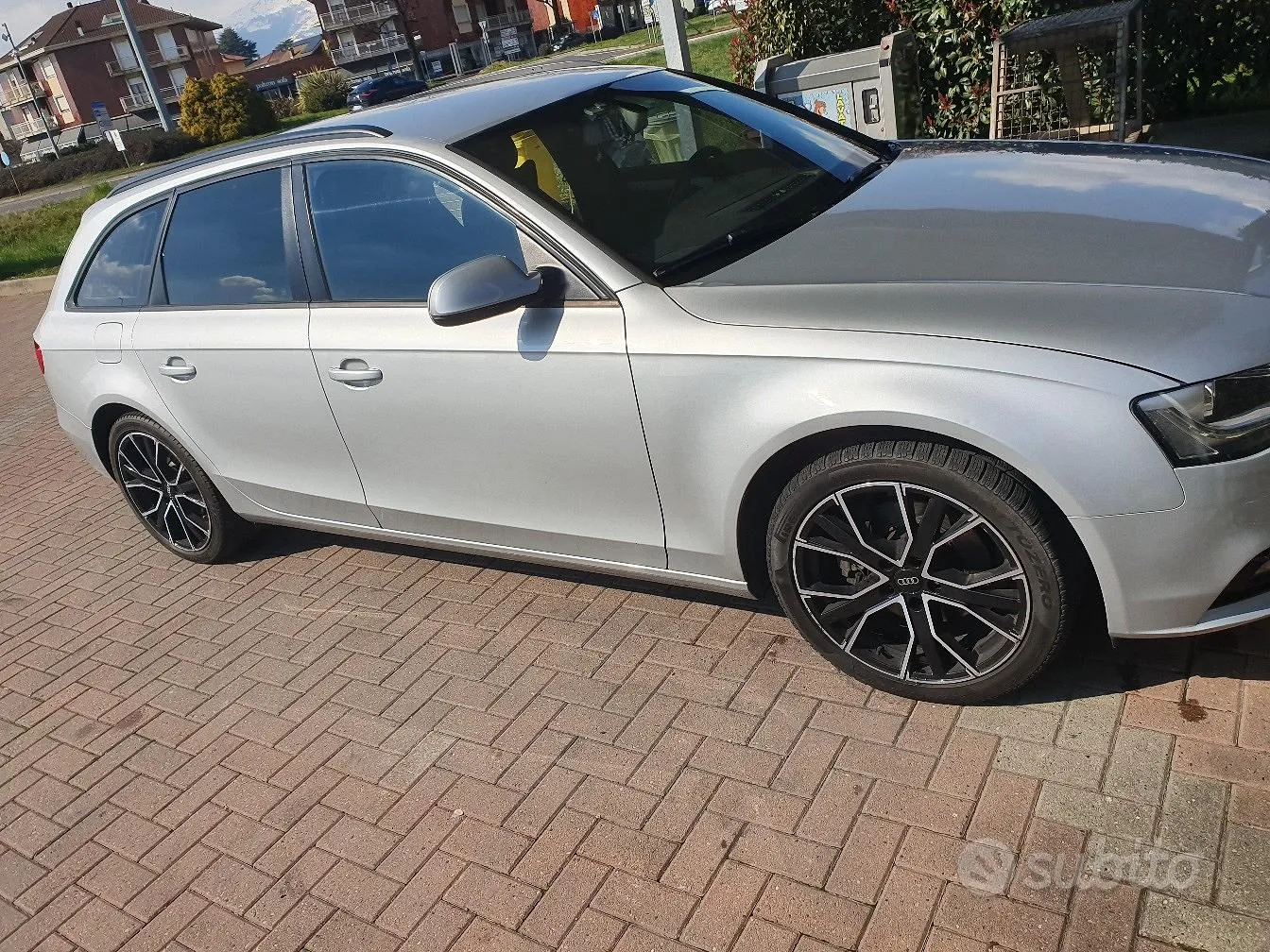 Audi A4 2013 photo 4